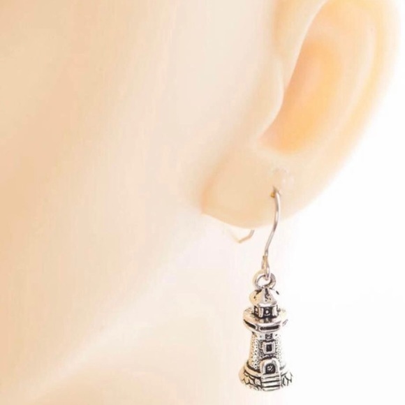 Beautiful Nautical Ocean 🌊 Beach Lighthouse charm earrings - Picture 8 of 8